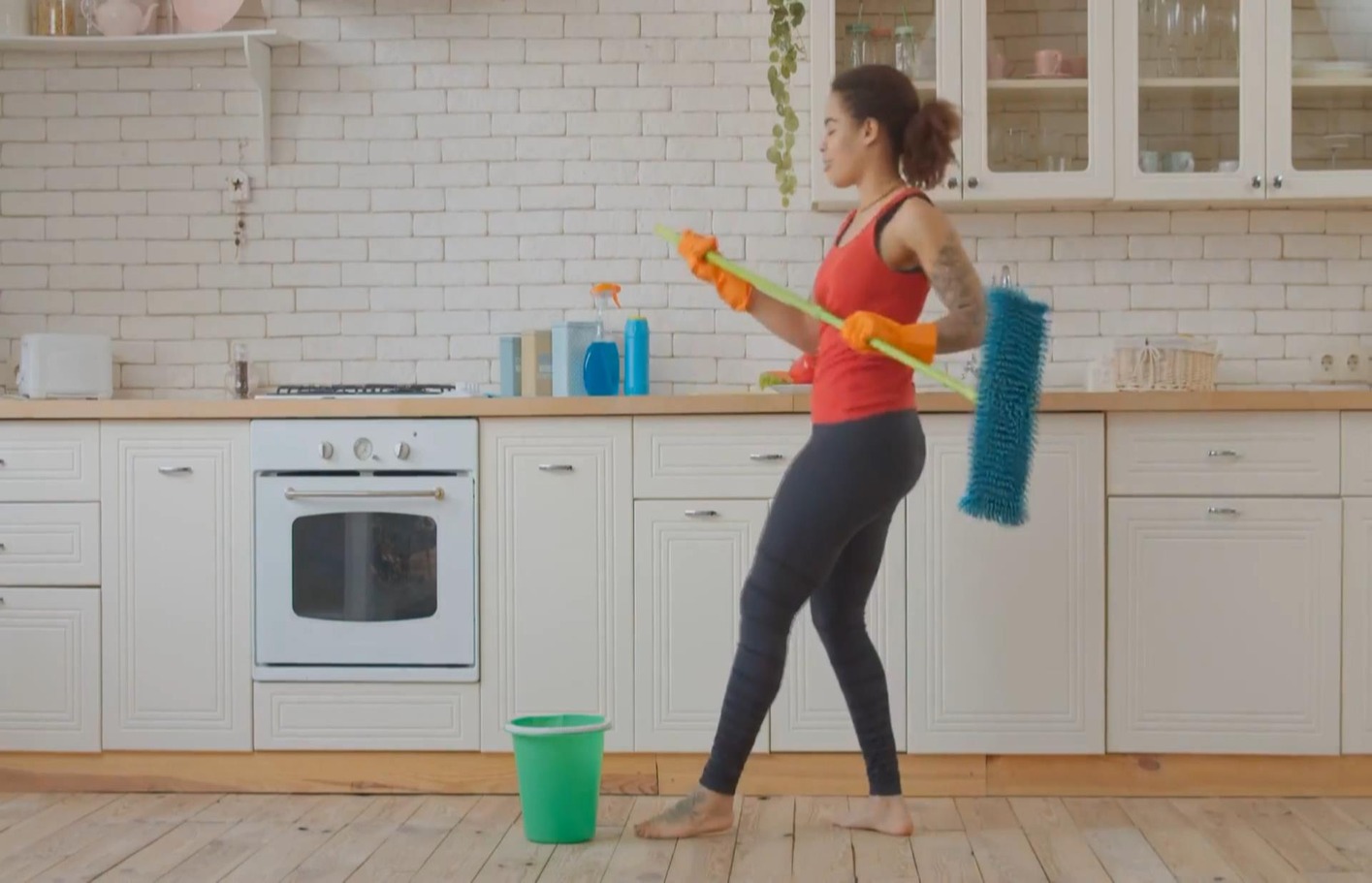Cleaning lady dance ad